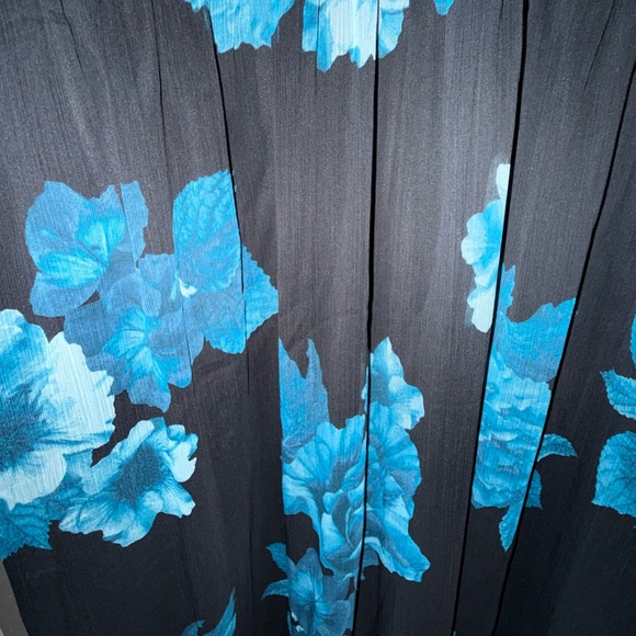 Torrid Black and Blue Floral Midi Dress - Picture 2 of 3